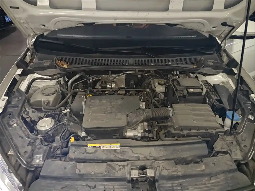 Volkswagen Lavida 2023 New Sharp 1.5L Auto Premium Edition фото 16