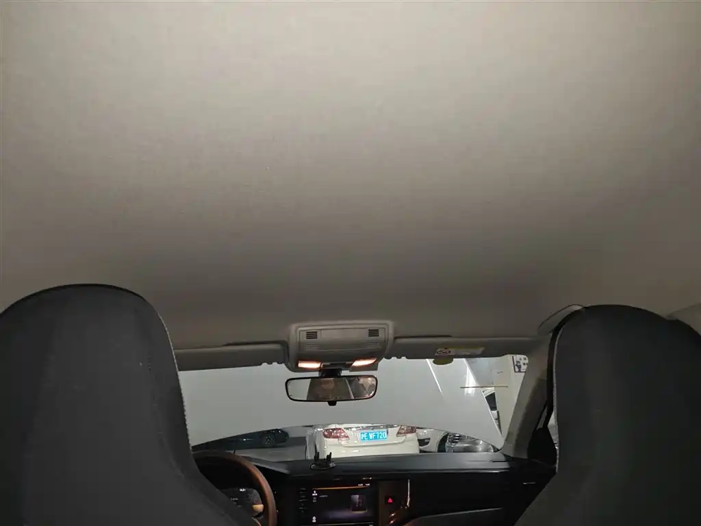 Volkswagen Lavida 2023 New Sharp 1.5L Auto Premium Edition фото 14