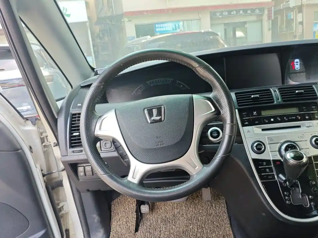 Luxgen Luxgen7 MPV 2017 2016 2.0T Comfort