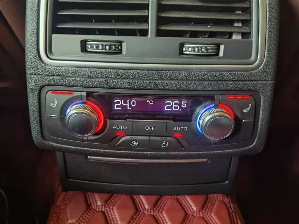 Audi A6L 2018 30th Anniversary 30 FSI Style фото 14