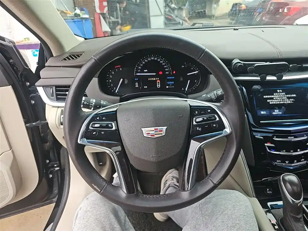 Cadillac XTS 2017 28T Technology фото 7