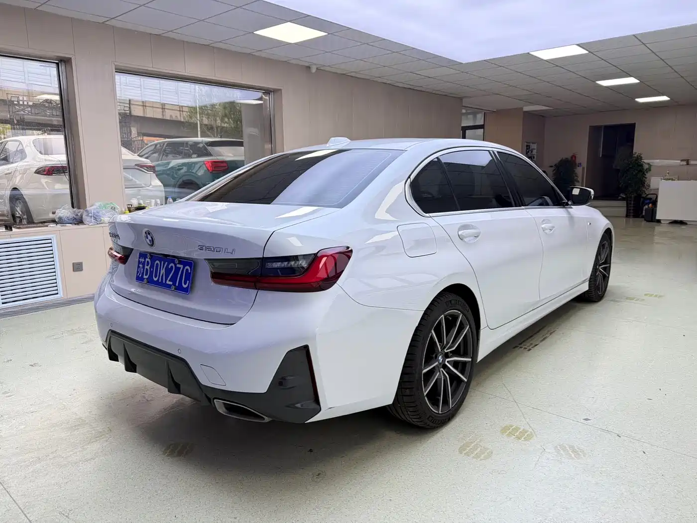 BMW 3 Series 2023 320Li M Sport Package фото 6