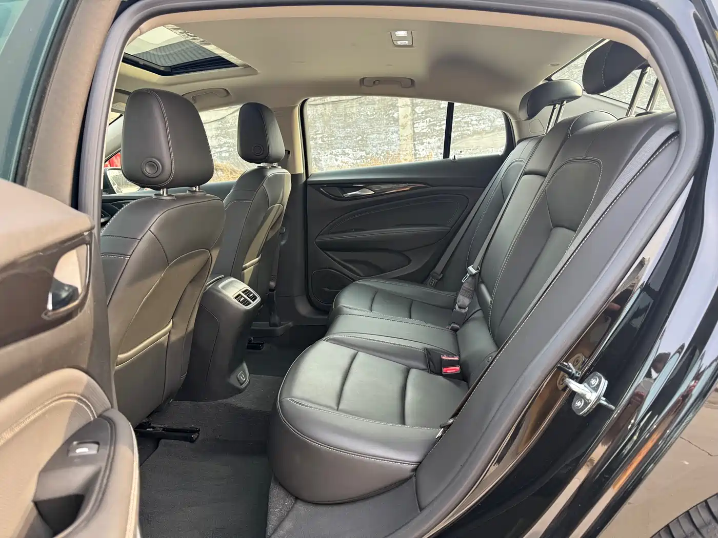 Buick Regal 2024 25T Ultra Comfort Edition фото 20