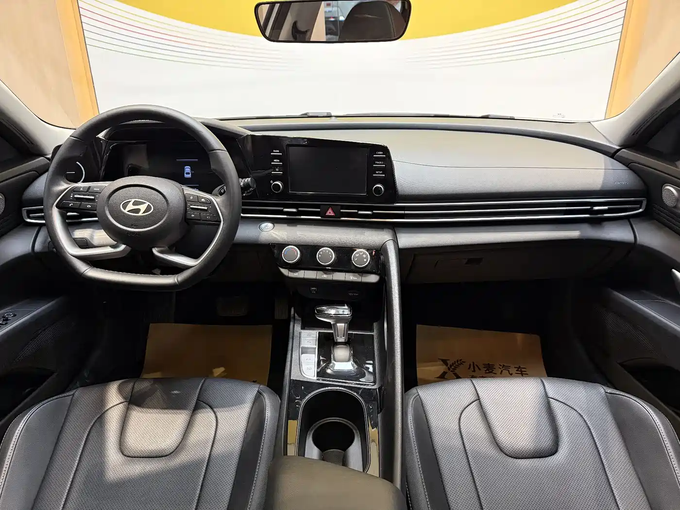 Hyundai Elantra 2022 1.5L CVT GLX Elite Edition фото 11