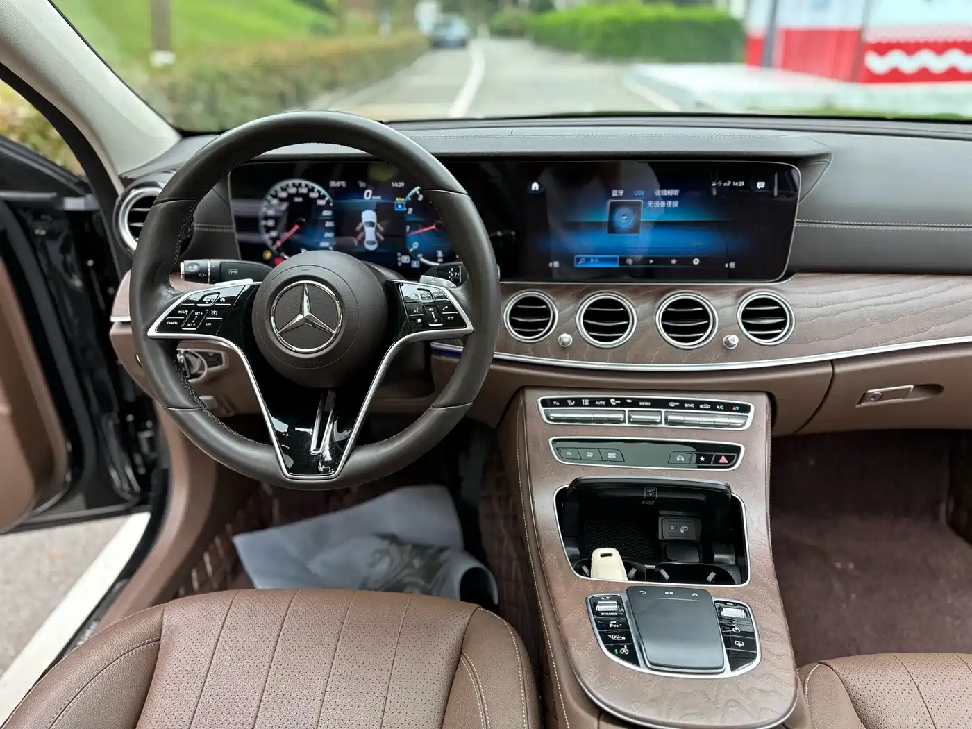 Mercedes-Benz E-Class 2023 E 300 L Luxury фото 5