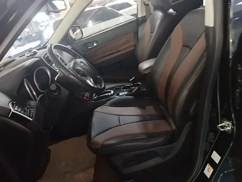 GAC Trumpchi Trumpchi GS5 Super 2015 1.8T Automatic 2WD Luxury Edition фото 15