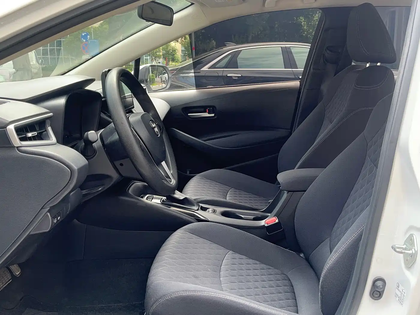 Toyota Allion 2023 2.0L Elite Edition фото 7