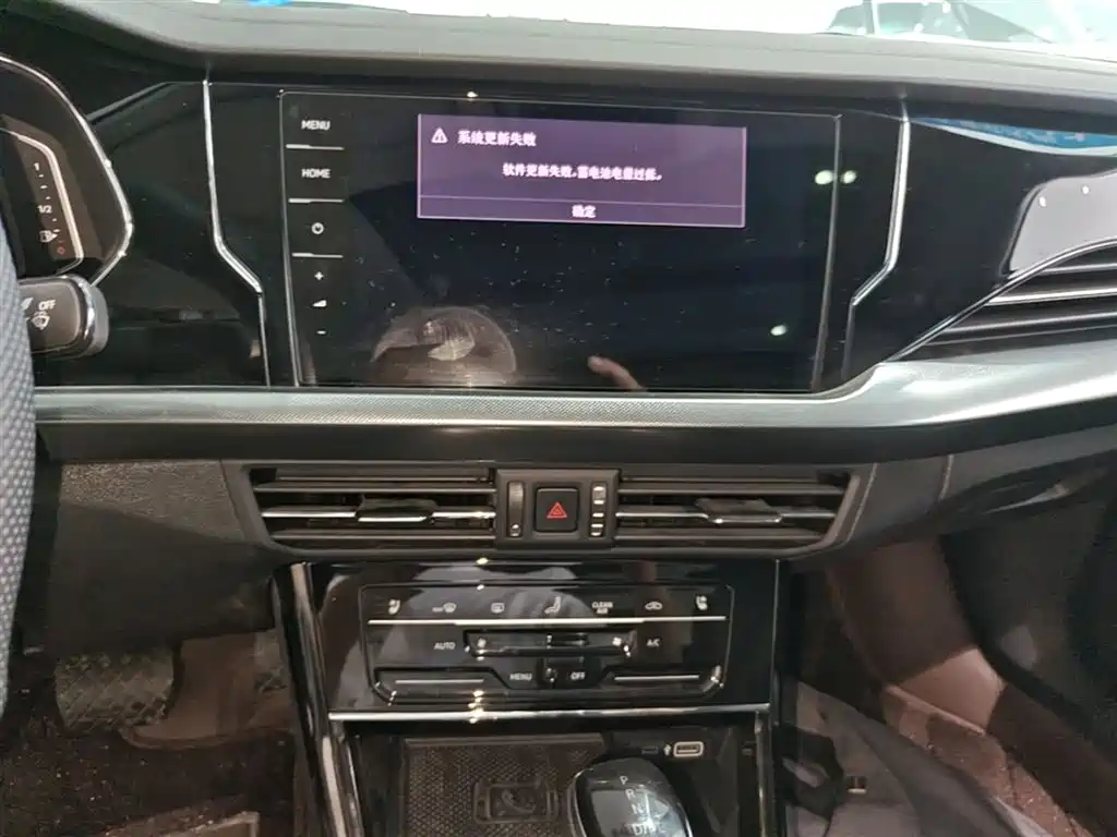 Volkswagen Passat 2025 Outstanding 380TSI Starlight Dragon Glory Edition фото 13