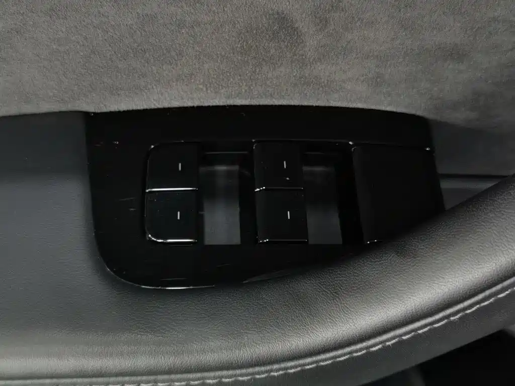 Tesla Model 3 2020 2020 Facelift Standard Range RWD Upgrade