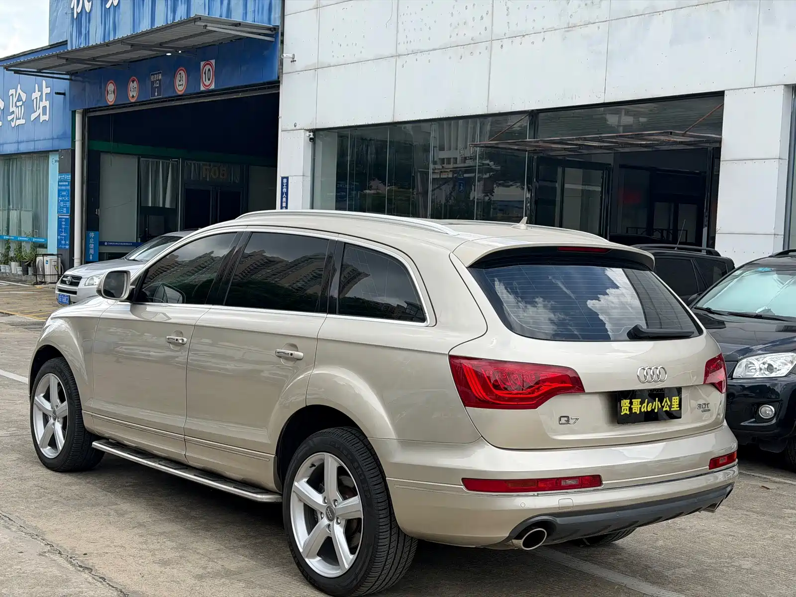 Фото 3 - Audi Q7