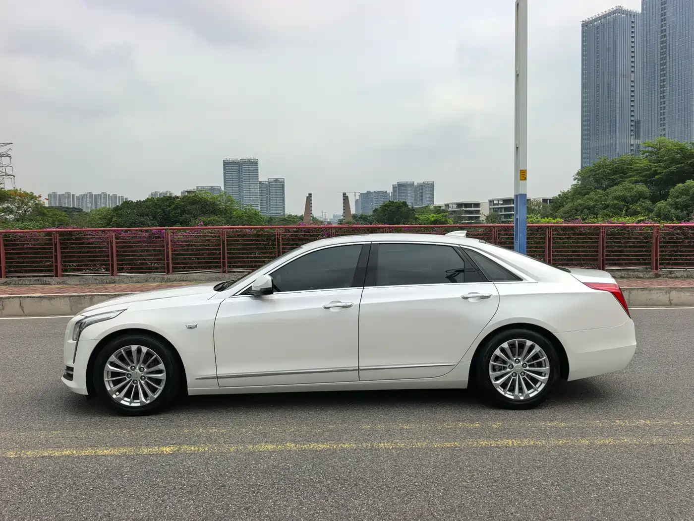 Cadillac CT6 2017 28T Fashion фото 23