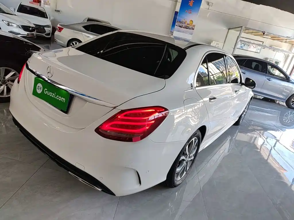 Mercedes-Benz C-Class 2015 2015 Facelift C 180 L Sport