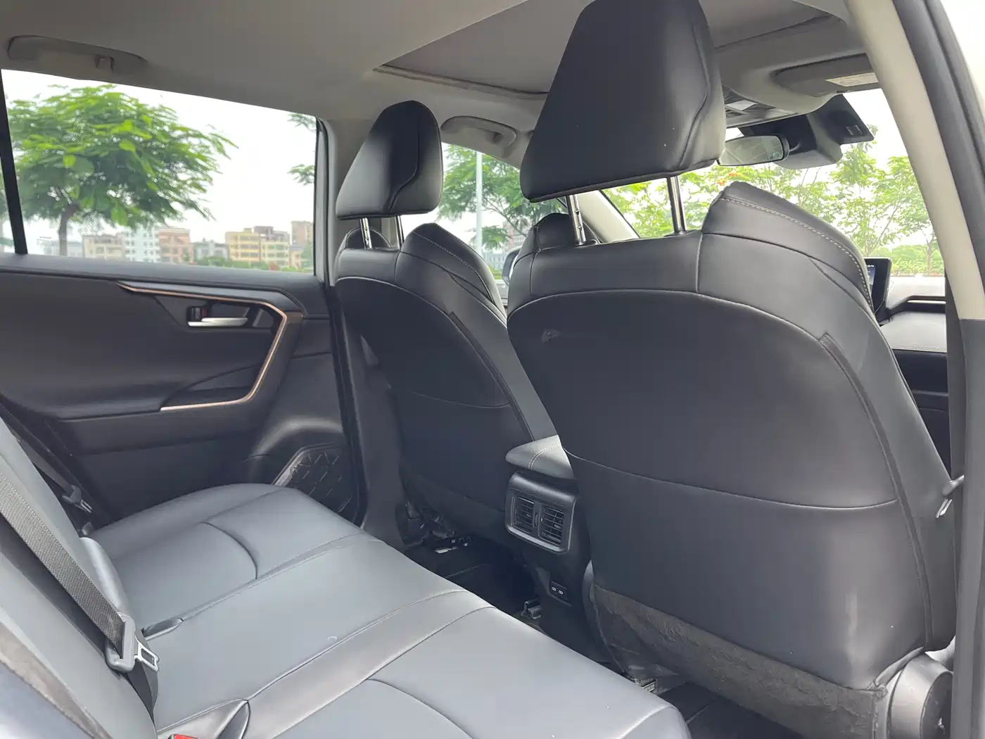 Toyota Wildlander 2024 2.0L CVT 2WD Urban Edition фото 13