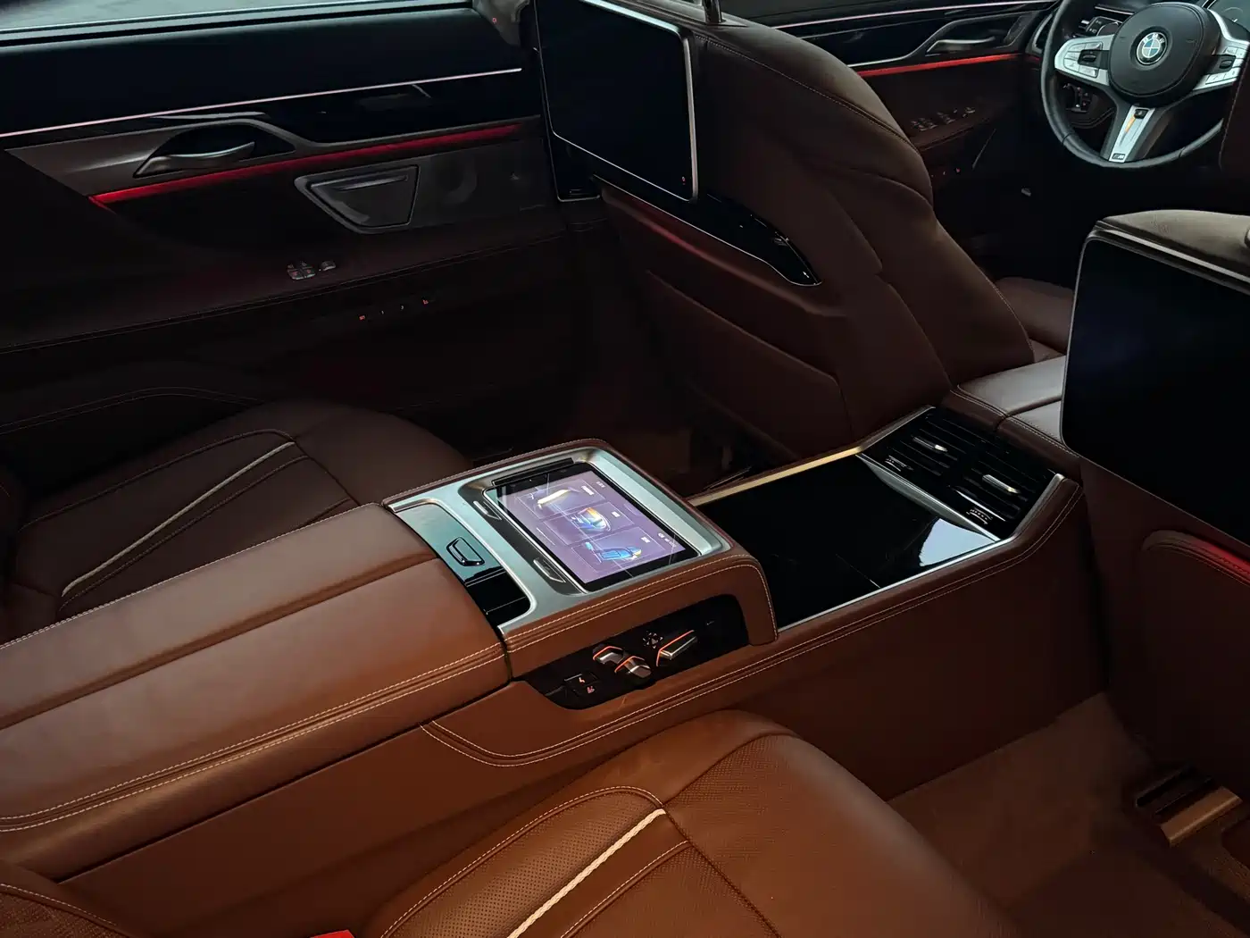 BMW 7 Series 2018 750Li xDrive M Sport Package фото 23
