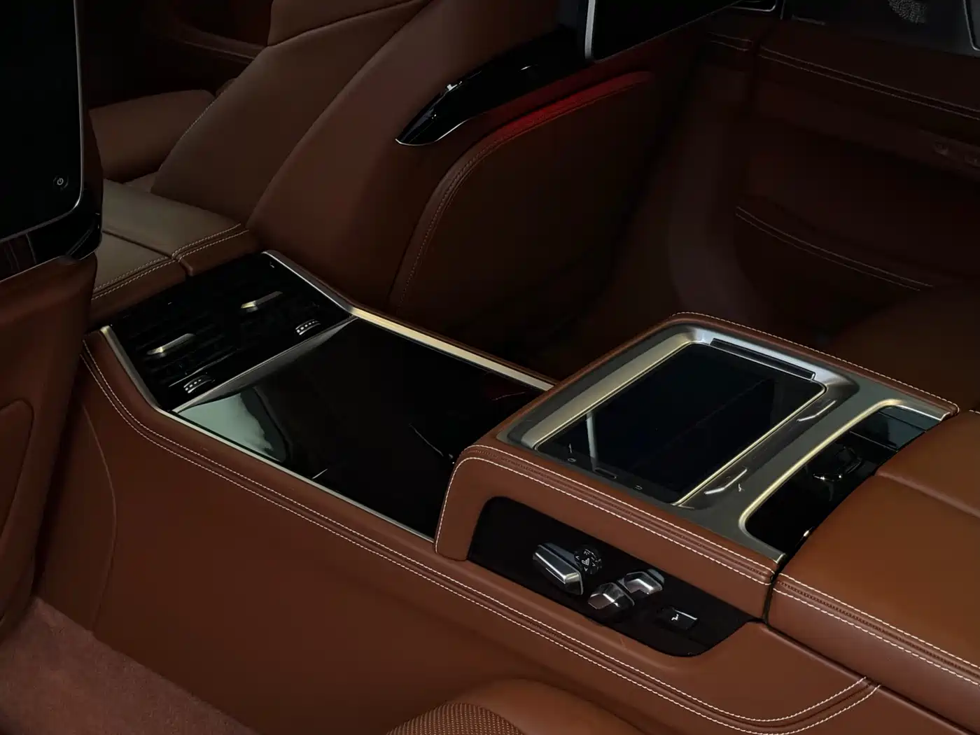 BMW 7 Series 2018 750Li xDrive M Sport Package фото 36