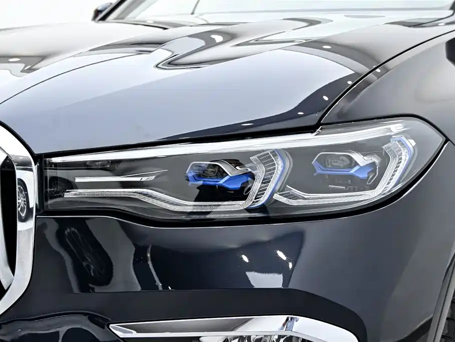BMW X7 2022 xDrive40i Exclusive M Sport Package фото 9