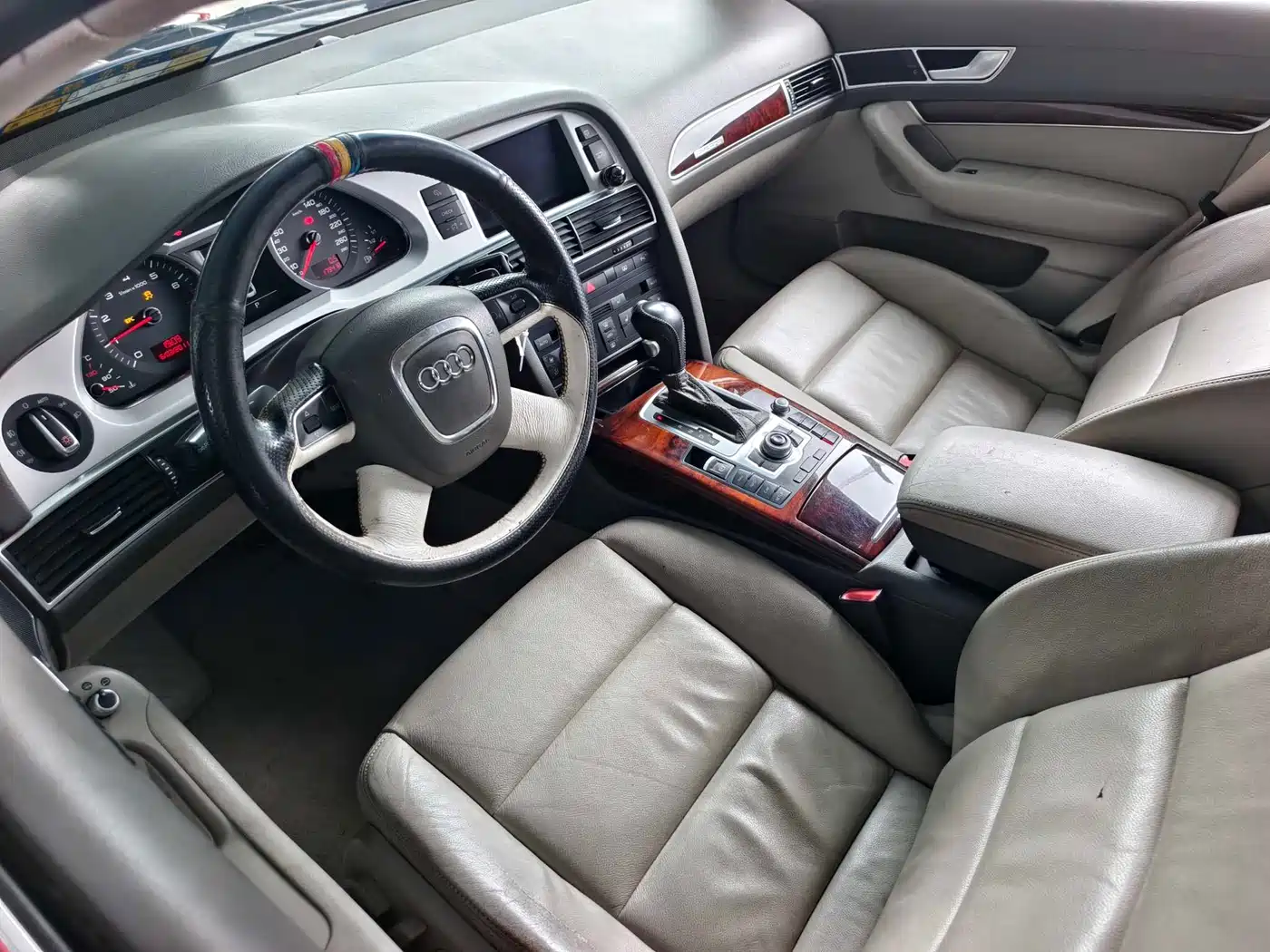 Audi A6L 2010 2.8 FSI quattro Luxury фото 5