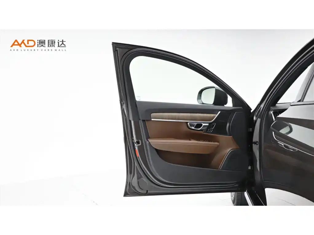 Volvo V90 2025 2025 Cross Country B5 AWD Smart Elite Edition