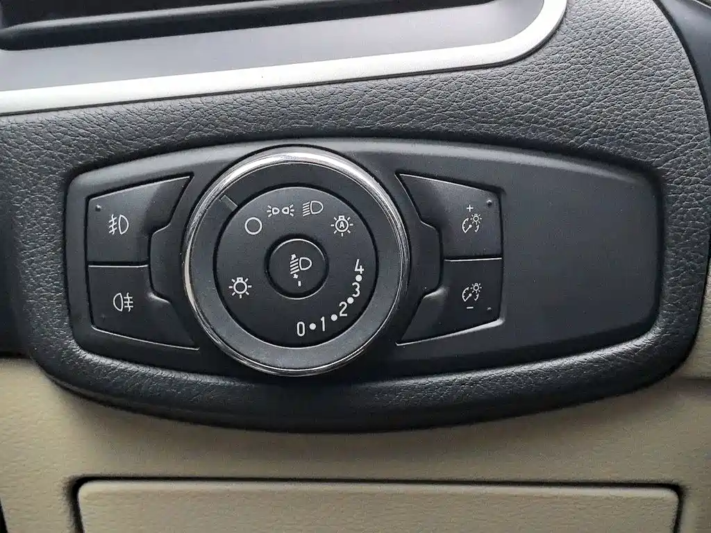 Фото 21 - Ford Edge