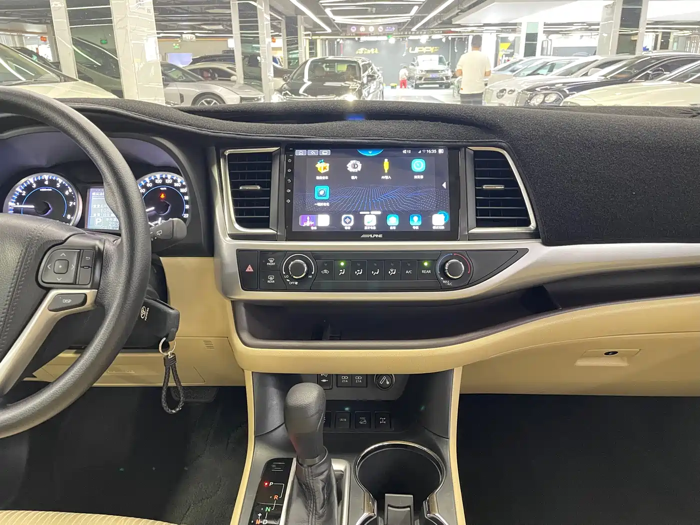 Toyota Highlander 2018 2.0T 4WD Elite 7-seater China VI фото 18
