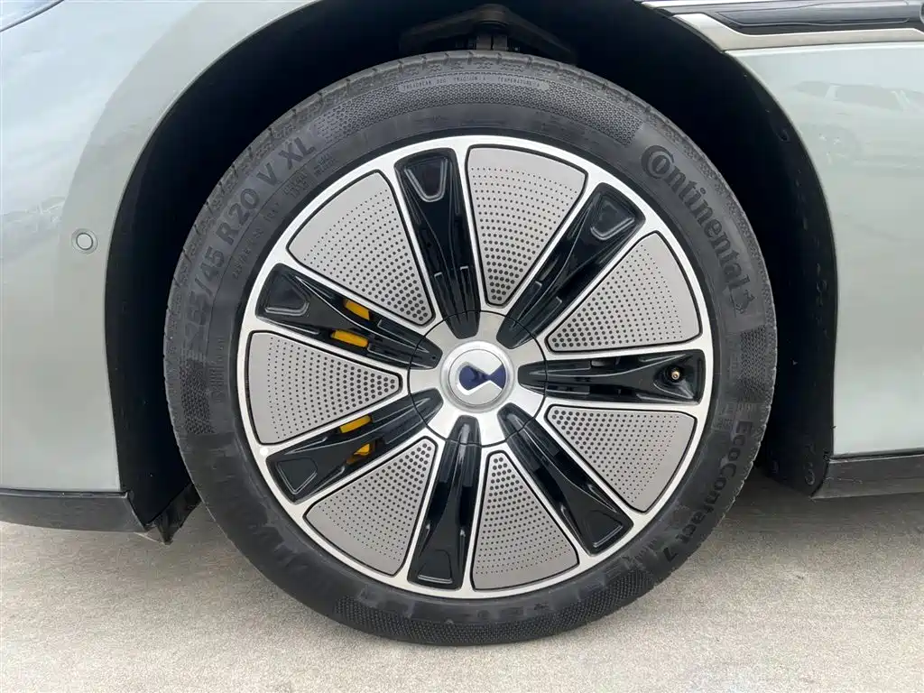 Denza Z9GT 2024 Model 1100 AWD Max Edition фото 26