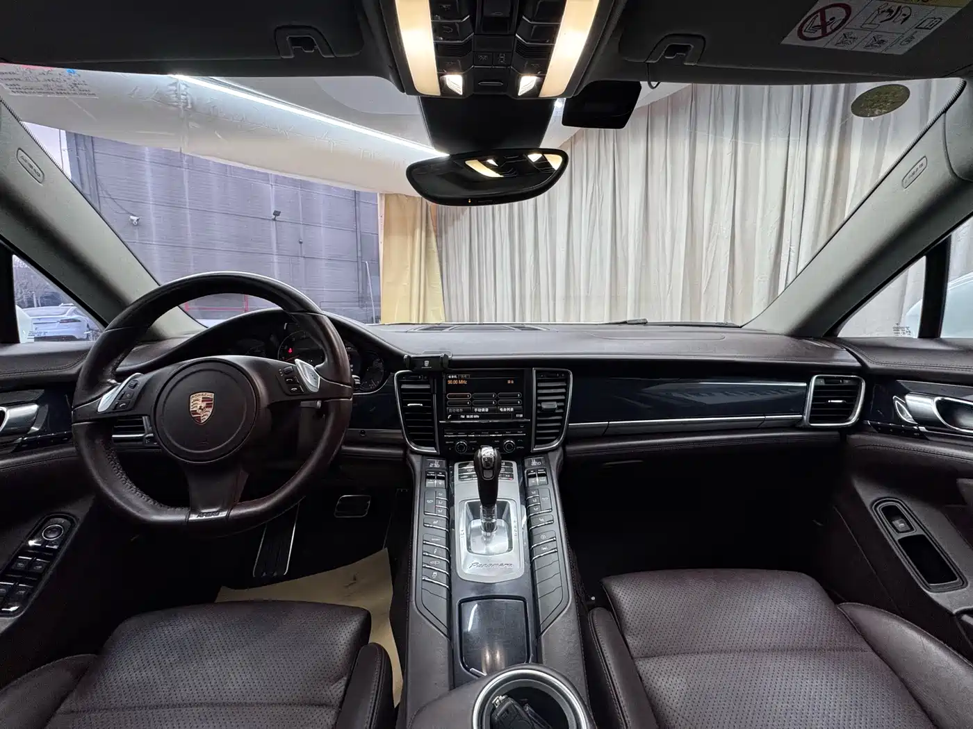 Porsche Panamera 2014 Panamera 4 3.0T фото 14