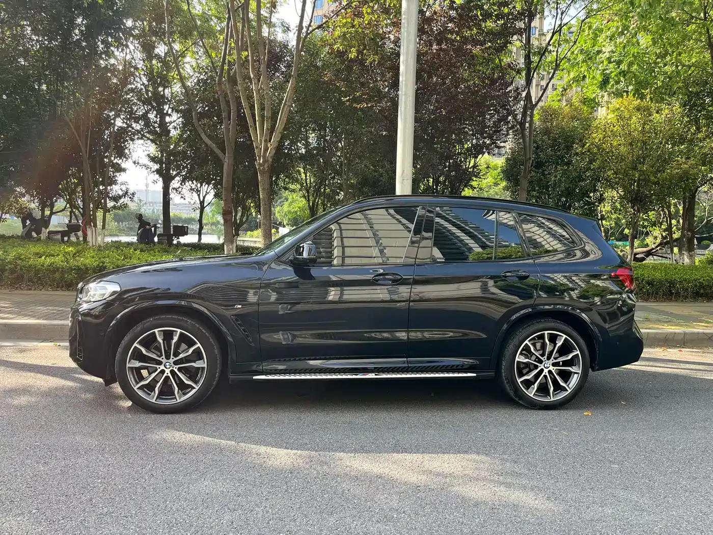 BMW X3 2023 xDrive30i Leading M Night Package фото 4
