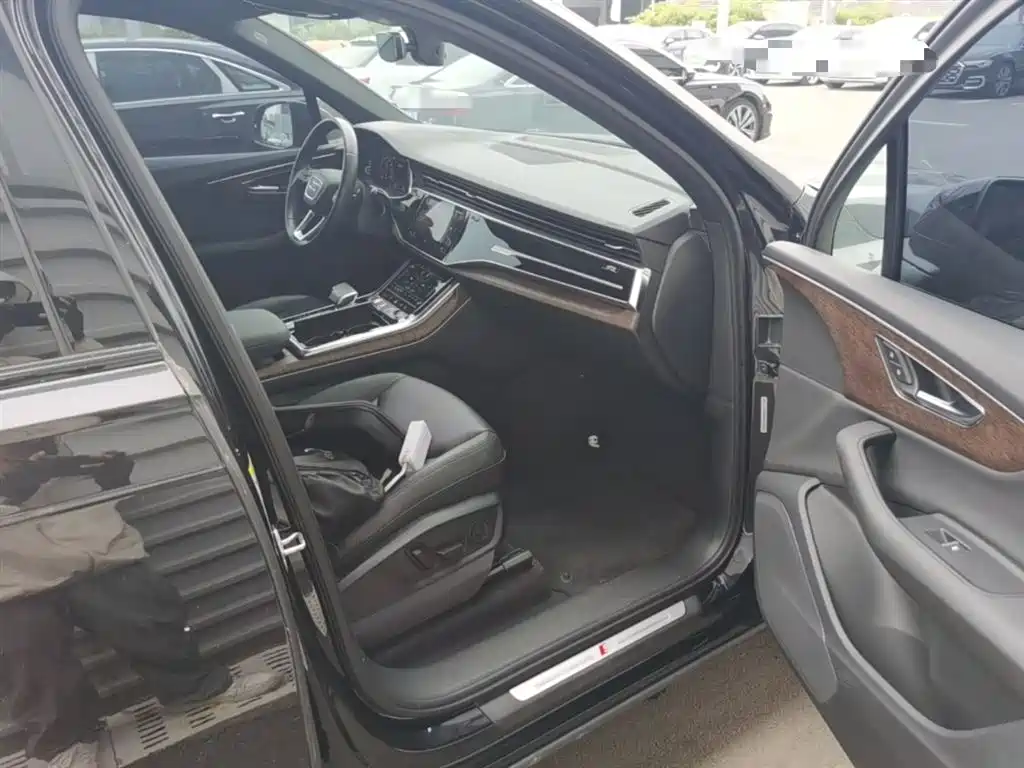 Audi Q7 2021 55 TFSI quattro S line Sport фото 11