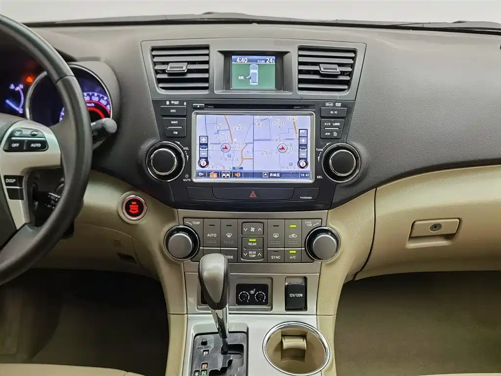 Toyota Highlander 2012 2.7L 2WD 7-Seater Luxury Edition фото 12