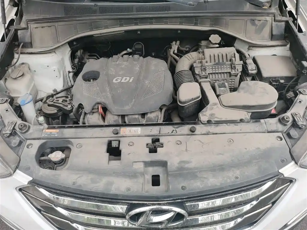 Hyundai Santa Fe 2013 Facelift 2.4L Automatic 4WD Smart фото 11