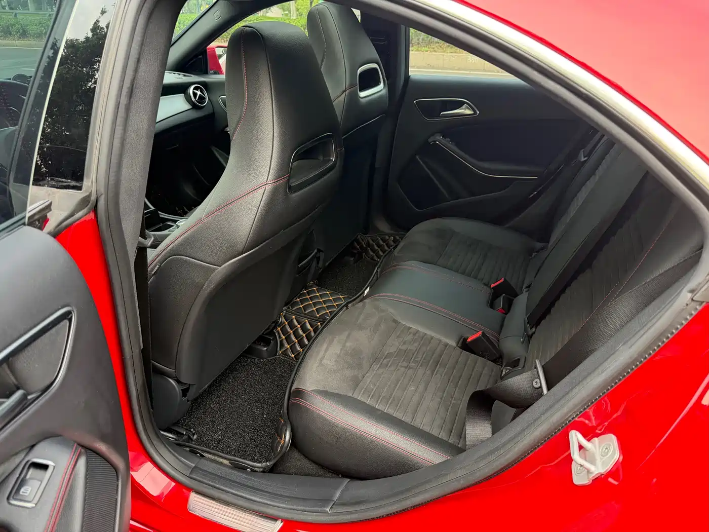 Mercedes-Benz CLA (Import) 2015 CLA 220 4MATIC фото 9