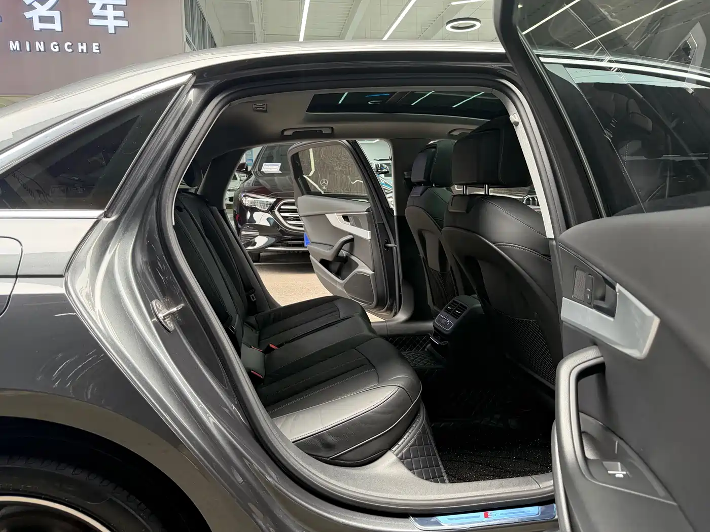 Audi A4L 2020 40 TFSI Luxury Dynamic фото 17