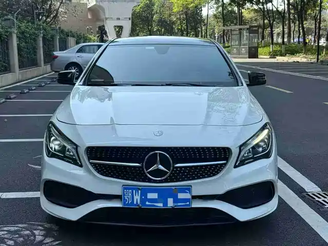 MERCEDES-BENZ CLA