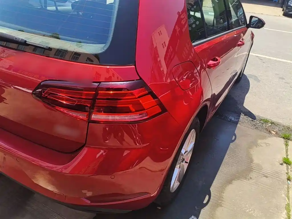 Volkswagen Golf 2018 1.6L Automatic Fashion фото 8