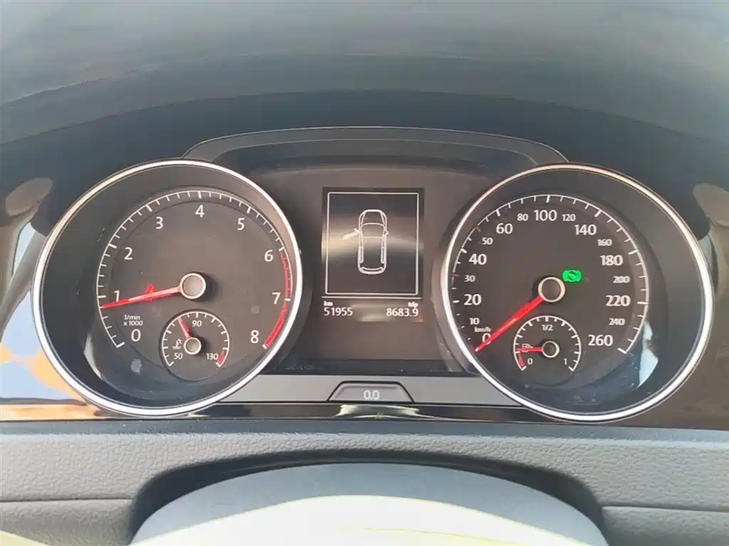 Volkswagen Golf 2018 1.6L Automatic Fashion фото 12