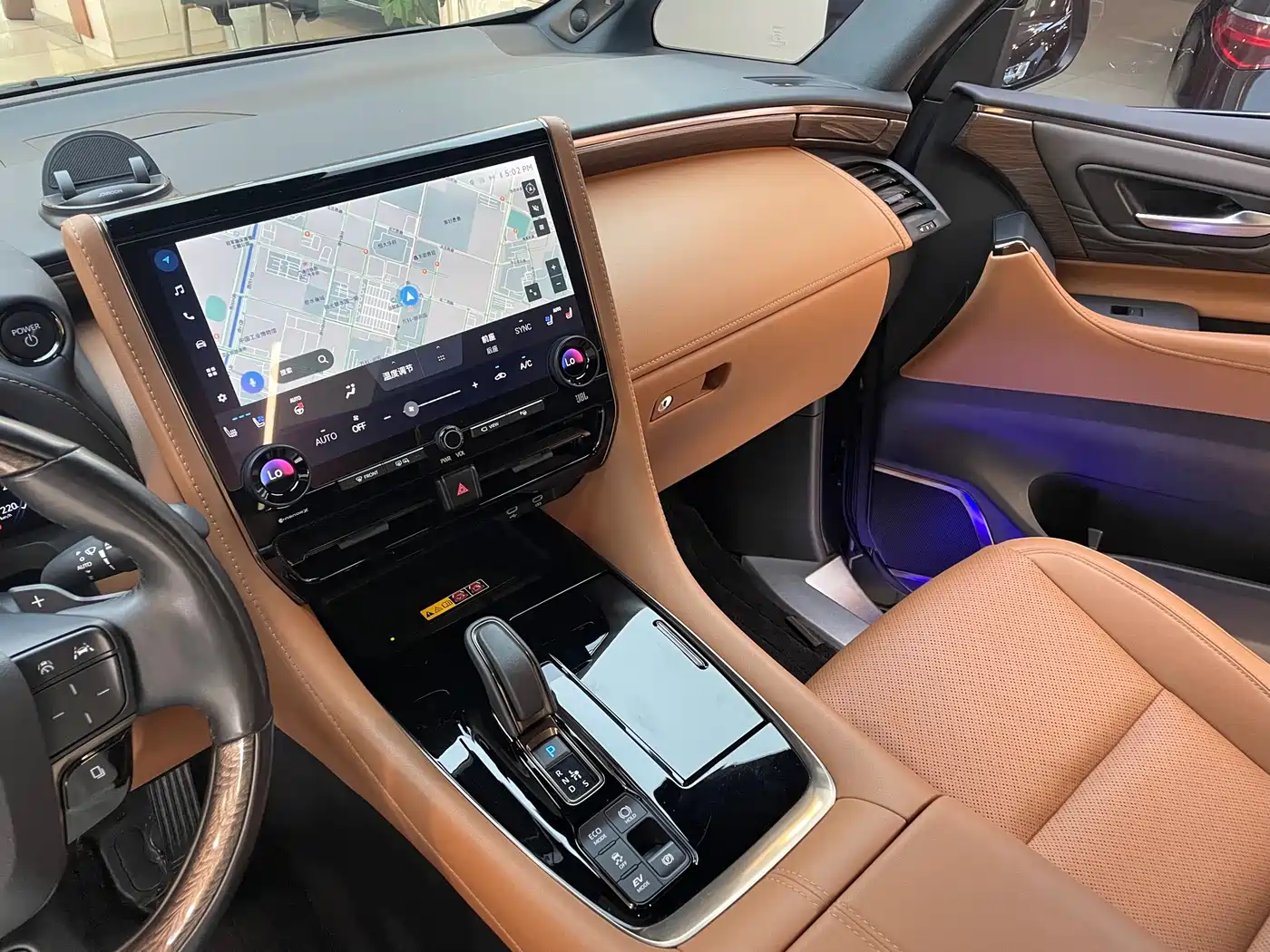 Toyota Vellfire 2024 Crown Hybrid 2.5L Premium Edition фото 31