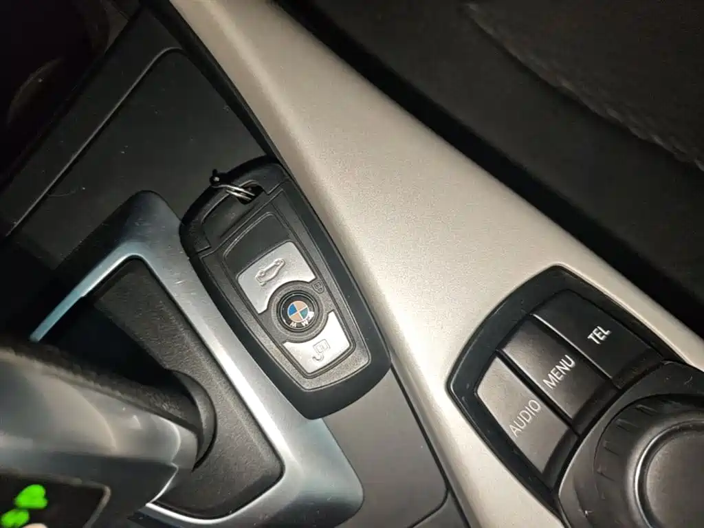 BMW 1 Series (Import) 2016 120i Leading Model фото 9