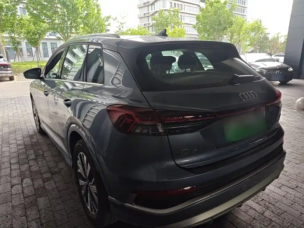 Audi Q4 e-tron 2024 40 e-tron Pioneer Edition фото 5