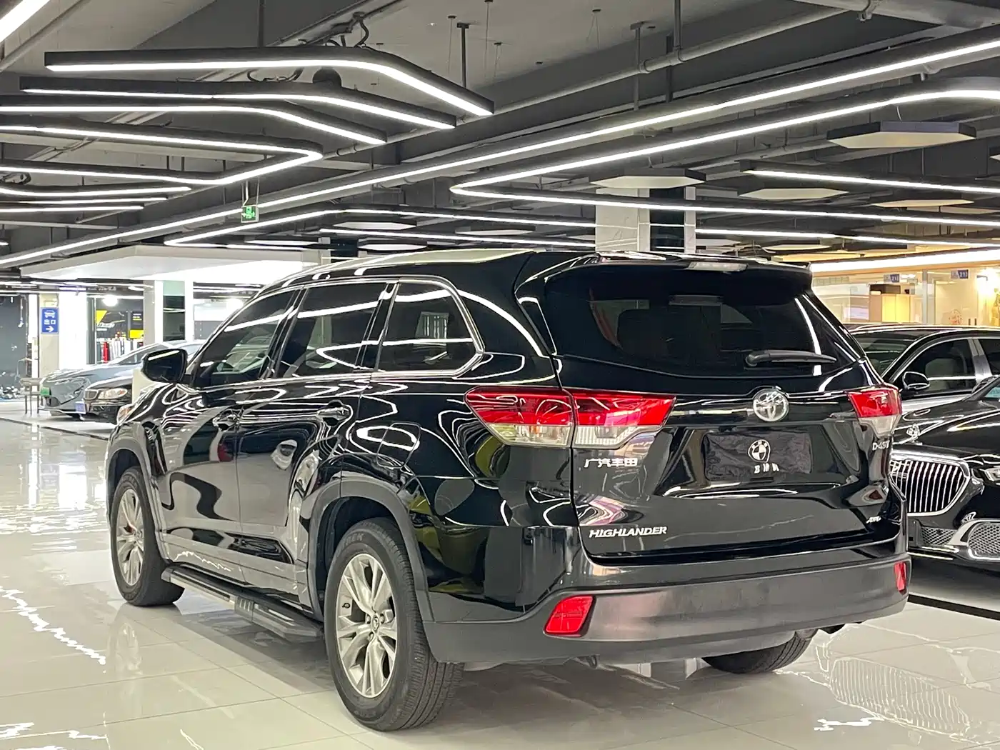 Toyota Highlander 2018 2.0T 4WD Elite 7-seater China VI фото 5