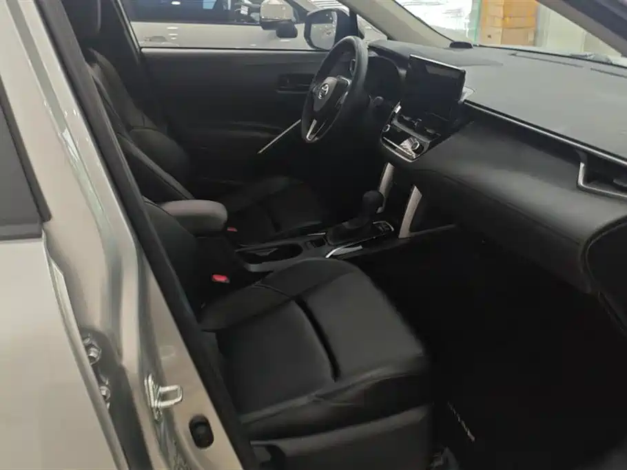 Toyota Frontlander 2023 2.0L Smart Hybrid Dual Engine Leading Edition фото 8