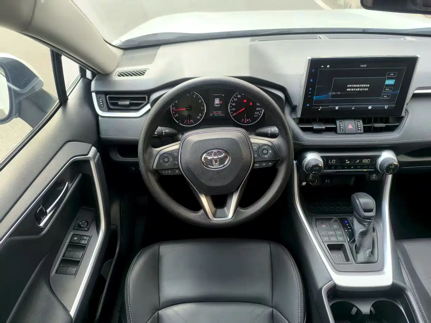 Toyota Wildlander 2021 2.0L CVT 4WD Luxury Edition фото 14