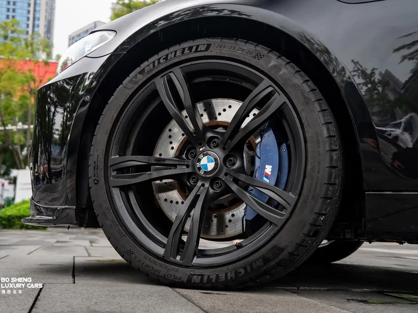 BMW M5 2014 M5 фото 25