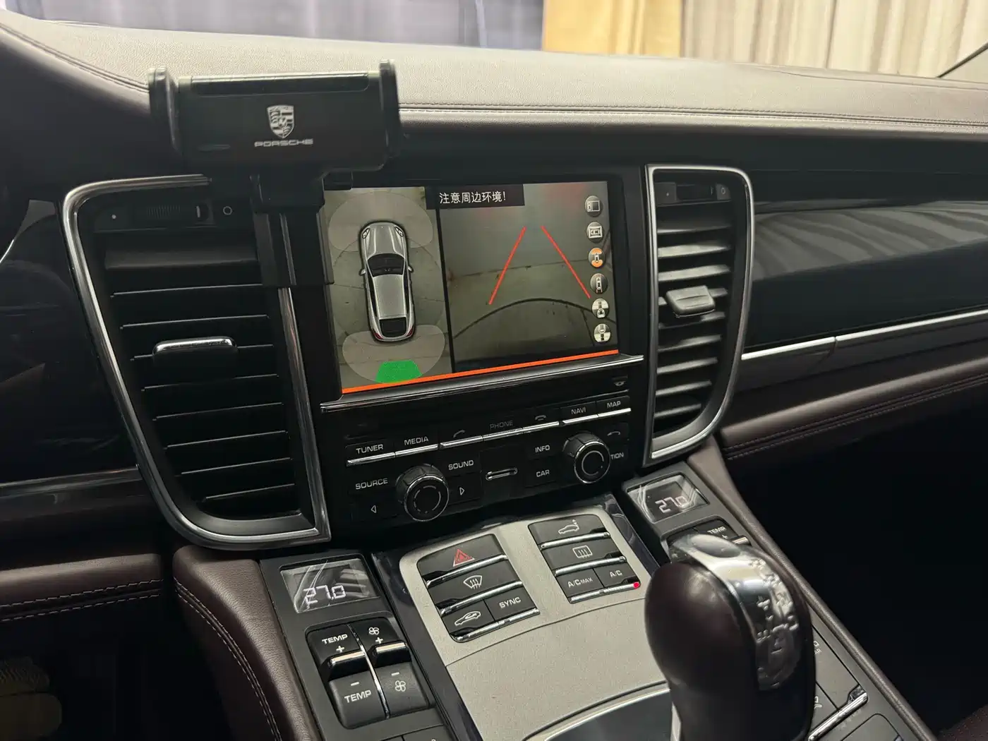 Porsche Panamera 2014 Panamera 4 3.0T фото 28