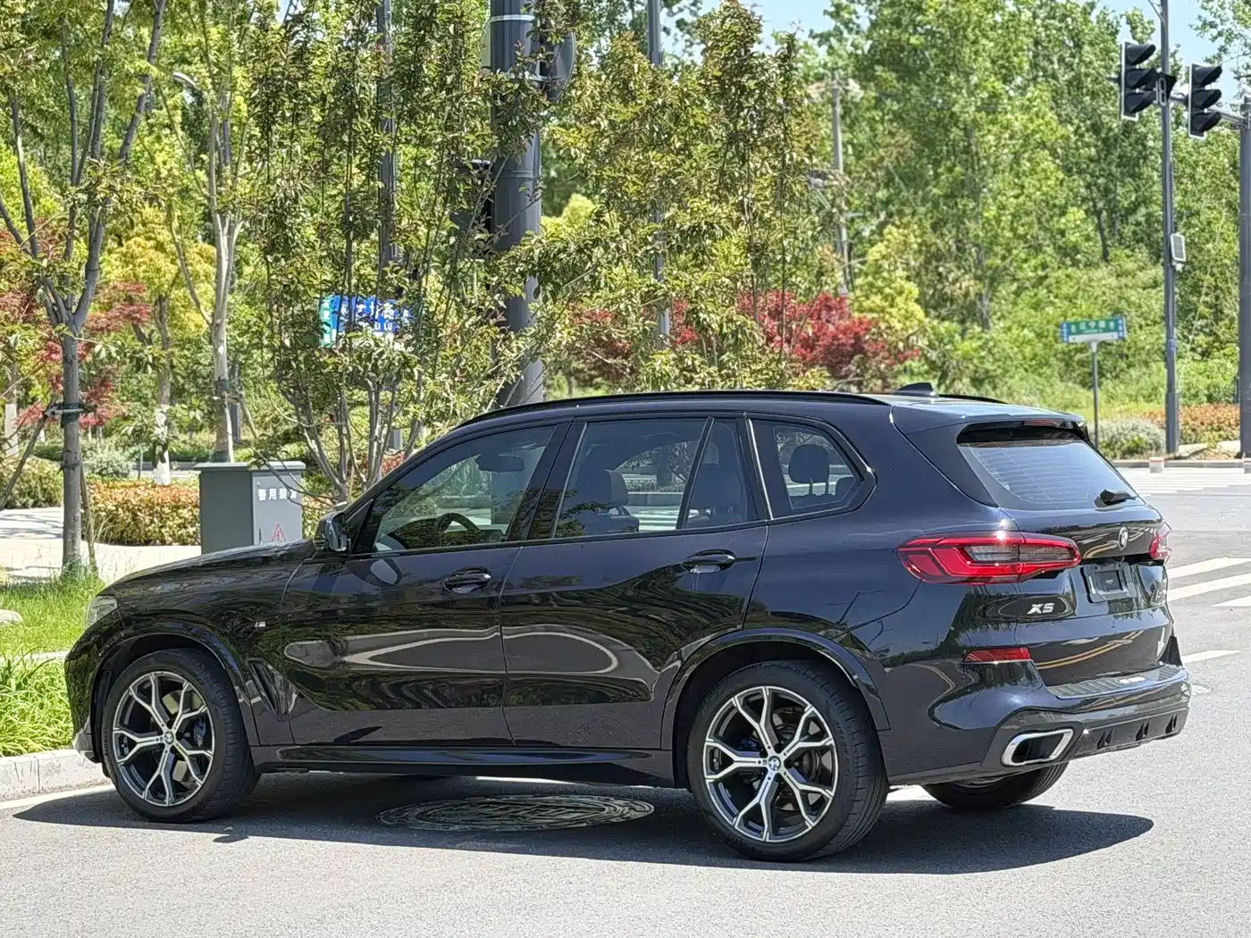 BMW X5 (Import) 2019 xDrive40i Exclusive M Sport Package фото 7