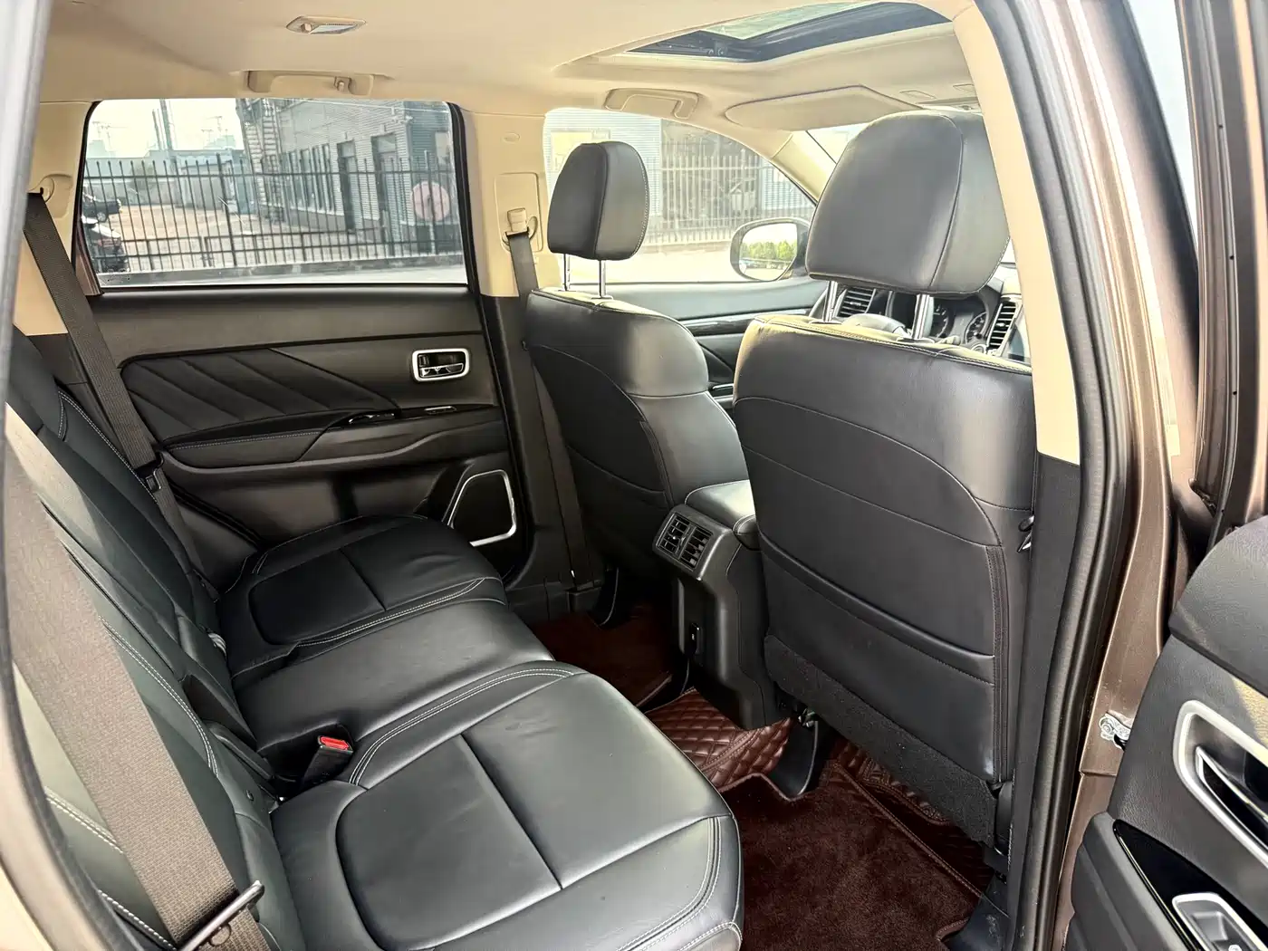 Mitsubishi Outlander 2021 2.0L FWD Comfort Edition 5-seater фото 20
