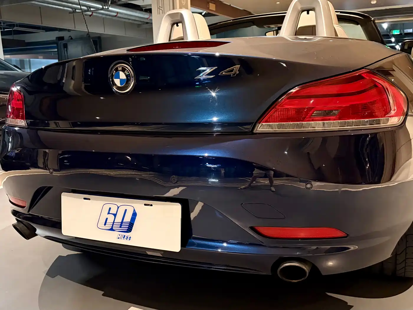 BMW Z4 2009 2010 sDrive35i Luxury Model