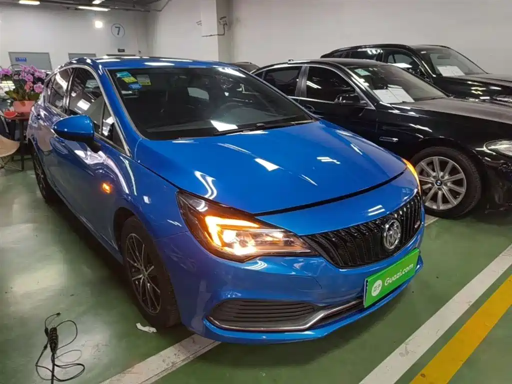 Buick Verano 2016 Hatchback GS 20T DCT Passion Sport фото 4