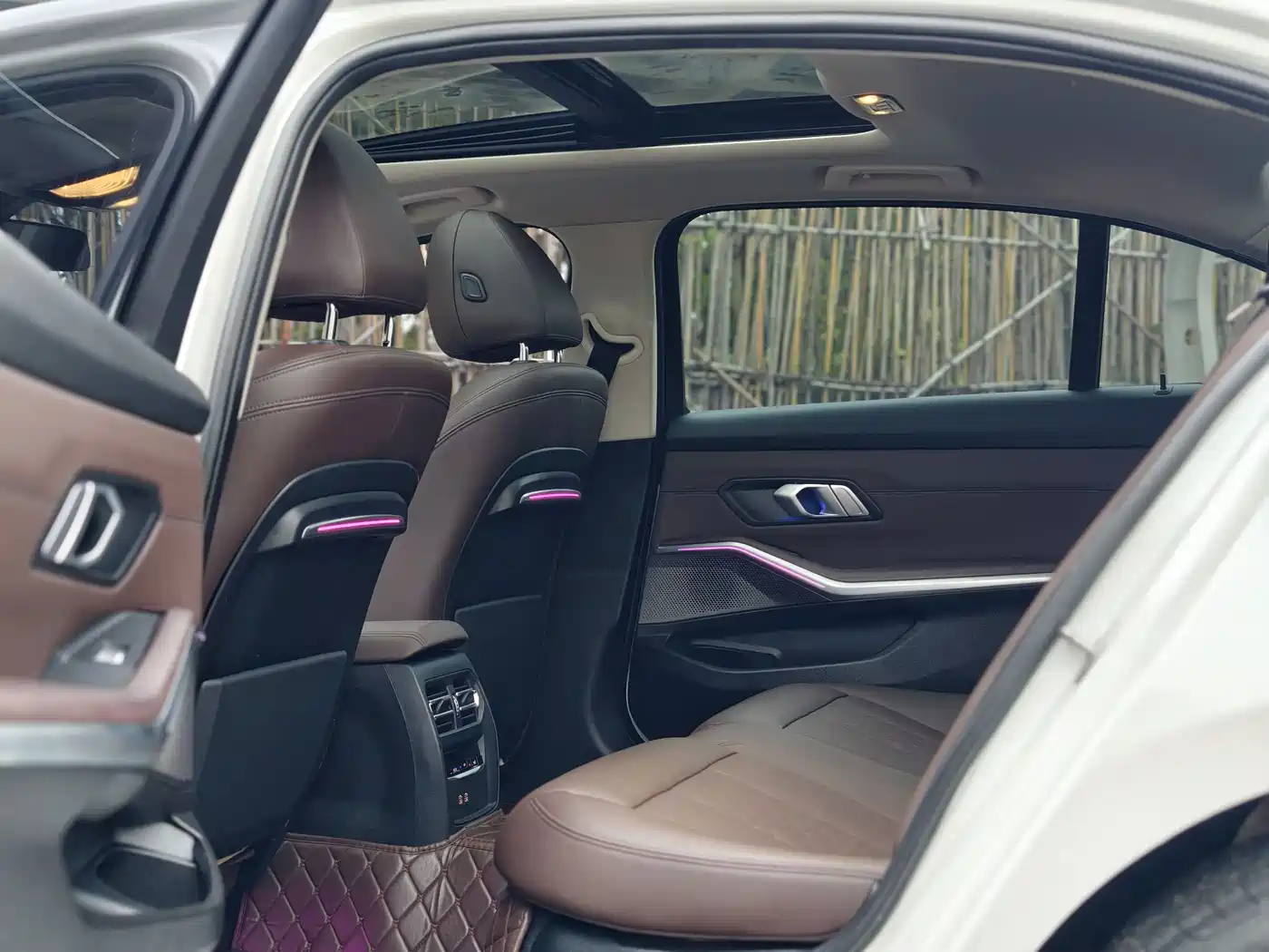 BMW 3 Series 2022 320Li M Sport Package фото 13