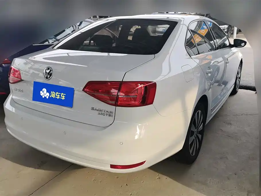 Volkswagen Sagitar 2018 1.6L Automatic Comfort фото 3