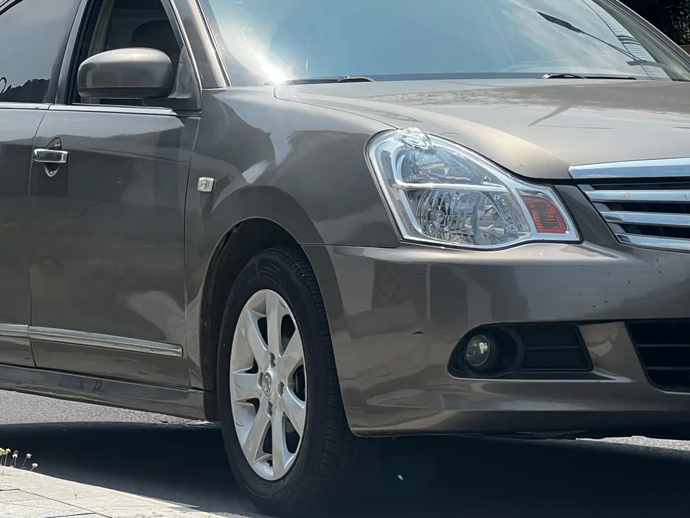 Nissan Sylphy 2010 2009 Model 1.6XL Automatic Luxury Sunroof Edition
